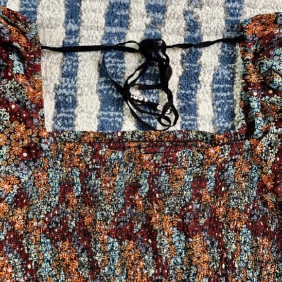Free People NWT Square Neck Smocked Puff Sleeve Floral Crop Top In Dark Combo L - Picture 11 of 16
